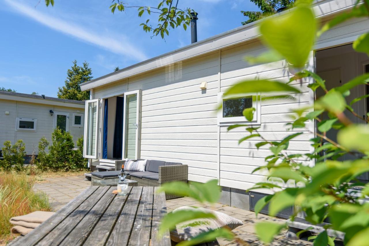 Rustig Gelegen Gezellig Chalet Op De Veluwe Putten Exterior foto